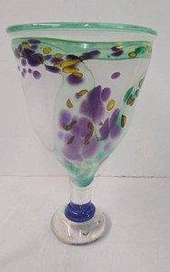 Oulu Glass Company Hand Blown Art Glass Pedestal Vase 7-34in