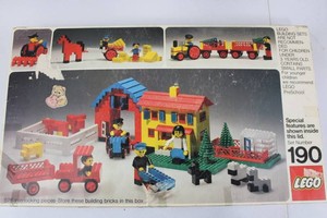 Vintage LEGO Building Set 190 With Box & Idea Book (526 Pieces)