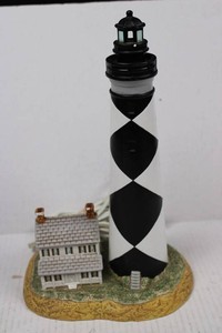 Decorative Lighthouse Coastal Scene With House and Cord 12H