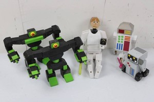 Handmade Wooden Star Wars and Robot Figures Mixed Lot - 5 Assorted Designs