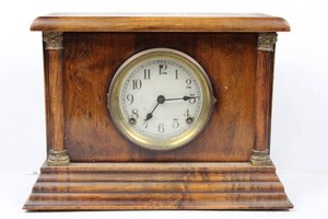 Vintage Wooden Mechanical Mantel Clock