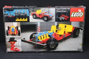 Vintage LEGO Expert Builder Set 956 - 590 Pieces