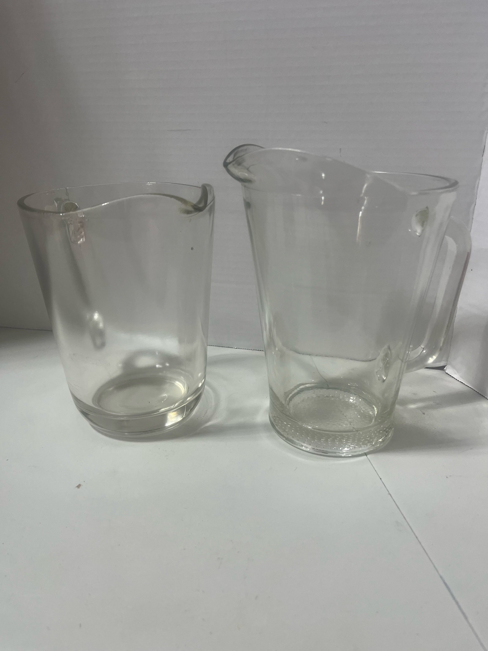 Vintage 60oz Beverage Pitcher and 40oz Pitcher