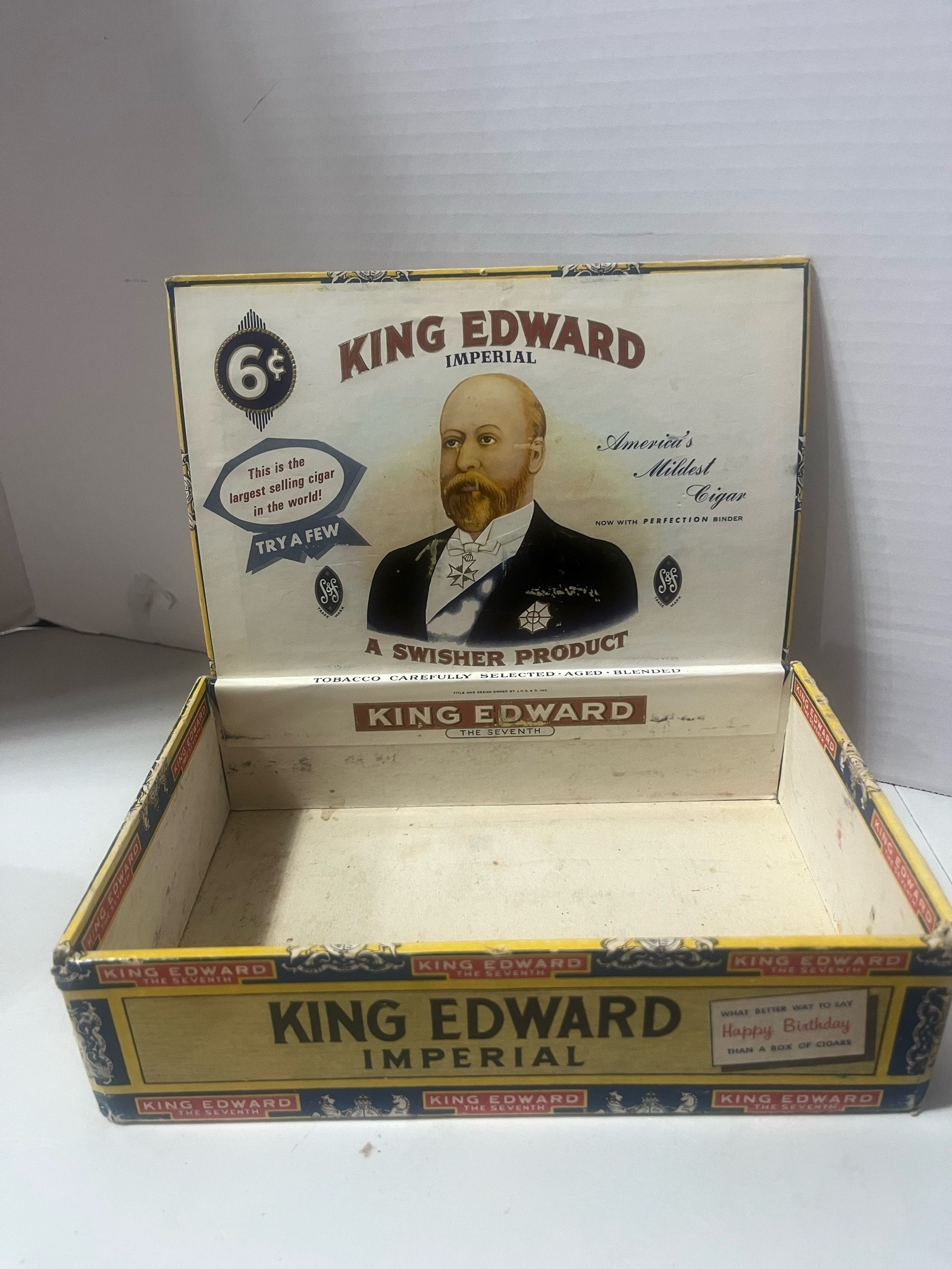 2 Vintage Cigar Boxes King Edward Invincible and Muriel Coronella (2)