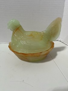 Vintage Boyd Slag Glass Hen on Nest