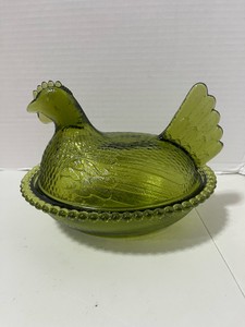 Vintage Indiana Glass Olive Green Hen on Nest