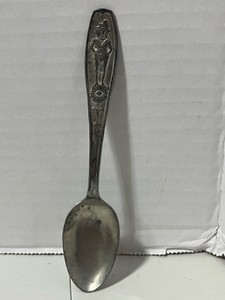Early 20th Century Mala plate Childs Spoon Featuring Storybook Brownie Duke