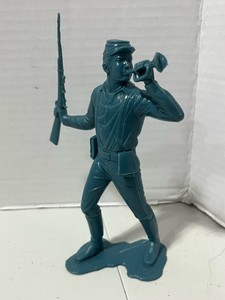 1964 Marx 6 Blue 7th Calvary Bugle Player Hard Plastic