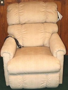 NEW La-Z-Boy Power Lift Recliner