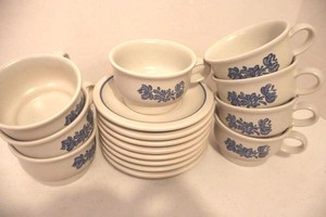 1960s Pfaltzgraff Yorktowne Cups & Saucers
