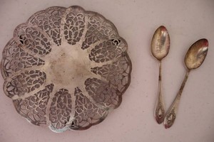Vintage Hunt Mount Vernon Spoons &amp Wm Rogers Lovelace Trivet