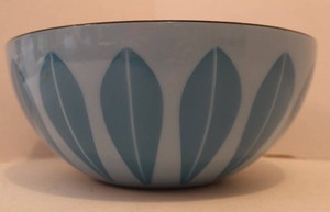 Vintage Catherinholm Lotus Enamel Bowl - Blue-on-Blue