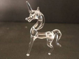 Hand-Blown Glass Unicorn Figurine - 4 14 in
