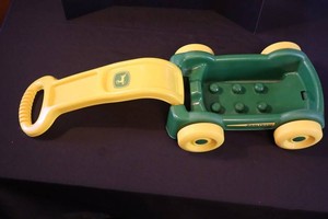 Mega Bloks John Deere PushPull Garden Cart