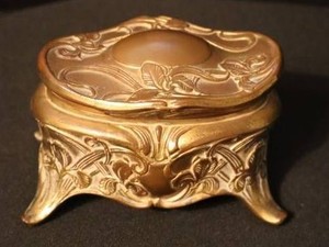 Antique Weldlich Brothers Co. Art Jewelry Casket Trinket Box
