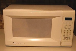Amana Radarange Sensor Cook Microwave Oven