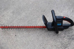 Craftsman Bushwacker 20-Inch Electric Hedge Trimmer 315.796670