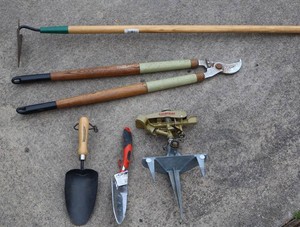 Gilmour, Corona & Village Blacksmith Garden Tools Mixed Lot of 6