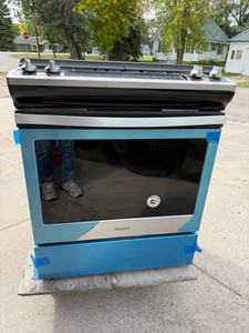 New Whirlpool Gas Range
