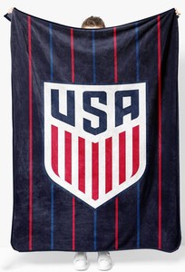 Jay Franco Kids Plush Throw Blanket   Soft & Cozy Fleece Throw for Bedroom & Couch D cor, Official Licensed Product, Dark Blue - US Soccer, 46x60 - Throw Blanket