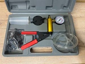 Performance Tool Vacuum Pump Brake Bleeder Kits W89727