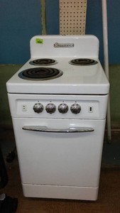 Vintage Gibson Refrigerator and 3-Burner Electric Range