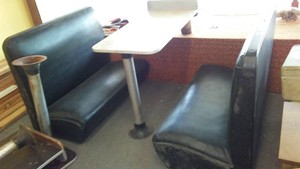 Caf-Style Booth and Table