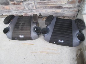 2 Car seats