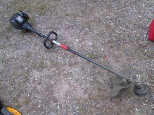 MTD MP479 4 cycle gas trimmer