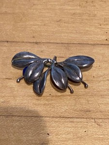 Vintage Silver Tone Leaf & Blue Bead Botanical Brooch Pin 2in