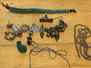 Group Southwest Style Mixed Jewelry Lot Bracelets Pendants Necklaces