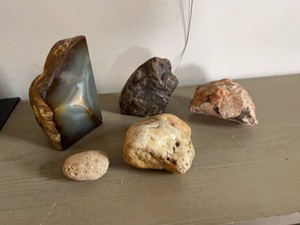 Group Decorative Agate Slice & Assorted Rough Mineral Rock Specimens
