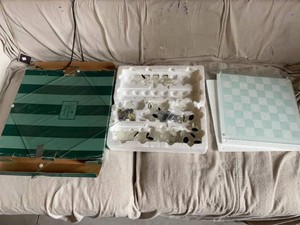 La Compagnie Bombay Glass Chess Set Frosted Clear Board w Box