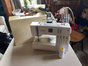 Bernina Activa 131 Sewing Machine w Foot Pedal Hard Case Swiss
