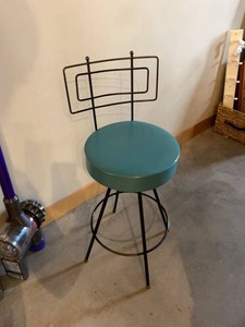 Retro Style Metal Bar Stool Teal Round Seat Geometric Back