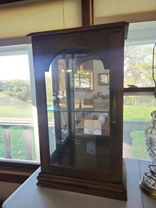 Vintage Lighted Wood & Glass Curio Display Cabinet 18x10x30