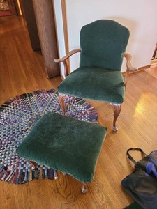 Queen Anne Style Armchair & Ottoman Green Velvet Wood Frame Set
