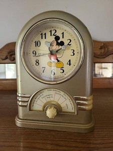 Seiko Mickey Mouse Musical Quartz Desk Alarm Clock Disney Japan