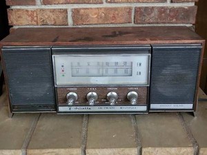 Juliette Vintage AMFMAFC Multiplex Table Radio Instant Sound