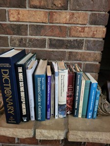 Mixed Vintage Reference Book Lot Peterson Field Guides Gardening Nature