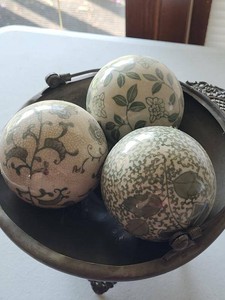 Wilton Armetale Footed Brides Basket With Decorative Ceramic Orbs