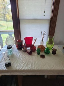 Lot of Assorted Decorative Art Glass Vases Diffusers & Frogs