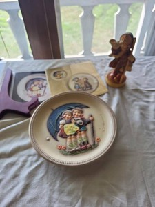 Goebel Hummel Stormy Weather 1975 Plate & Carved Figurine Lot