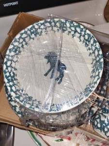 Econosource Spongeware Moose Cabin Dinnerware Set Green & Cream