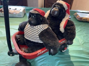 Radio Flyer Mini Wagon with Pair of Gorilla Plush Toys Display Set