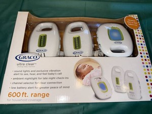 Graco Ultra Clear Analog Baby Monitor Set 600 Ft Range Vibration Alert