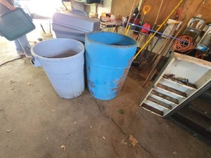 Utility Trash Containers Rolling Bin Round Can & Blue Plastic Drum Lot