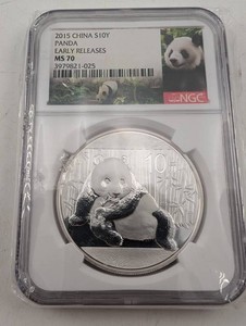 2015 China 10 Yuan Panda Coin NGC MS70