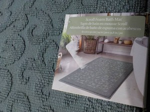 Scroll Foam Bath Mat 24 x 35.8