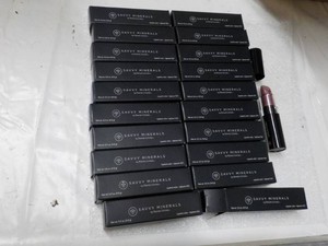20 Savvy Minerals Lipstick Color Uptown Girl